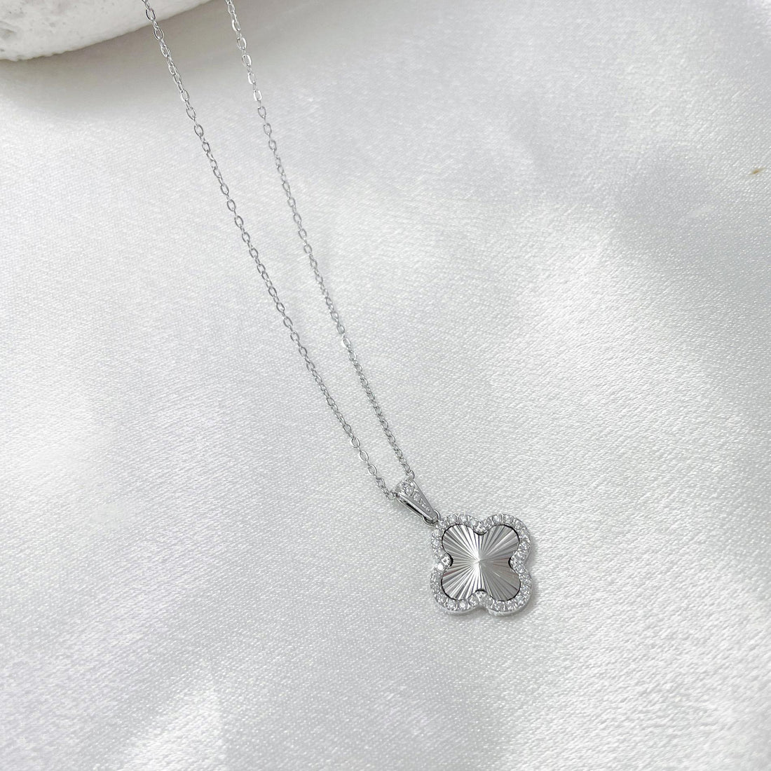 Aurelia Clover Necklace